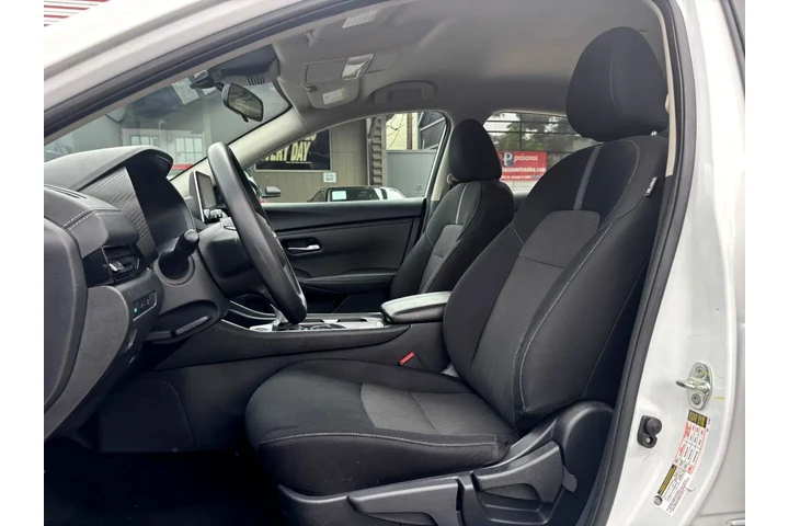 2024 Sentra SV image 7
