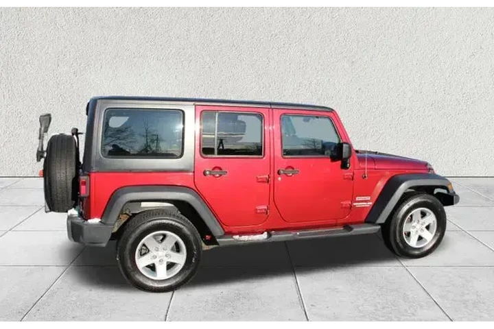 $9990 : Jeep Wrangler Unlimited 2012 image 8