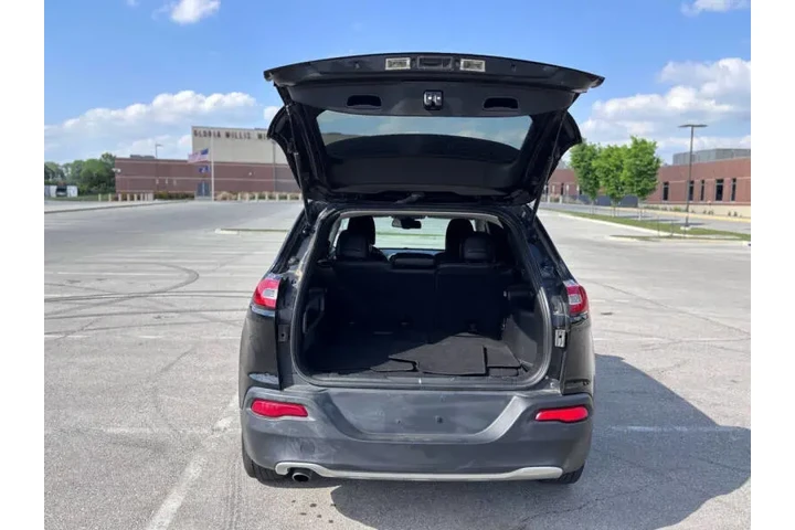 $8999 : 2015 Cherokee Limited image 6