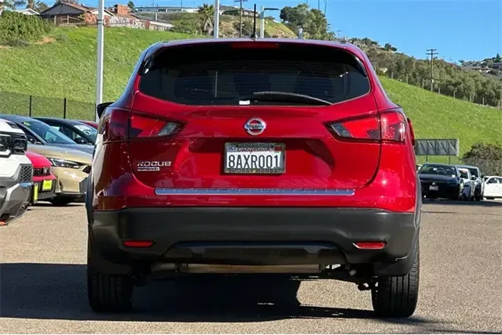 $12473 : Nissan Rogue Sport 2017 S 4d image 6
