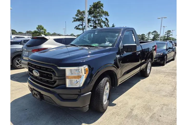$27816 : Ford F-150 2021 4x2 XL 2dr R image 1
