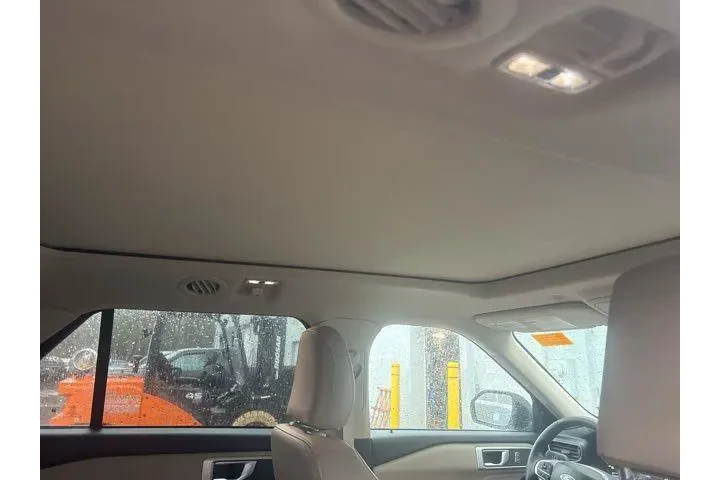 $31204 : Ford Explorer 2022 AWD XLT 4 image 6