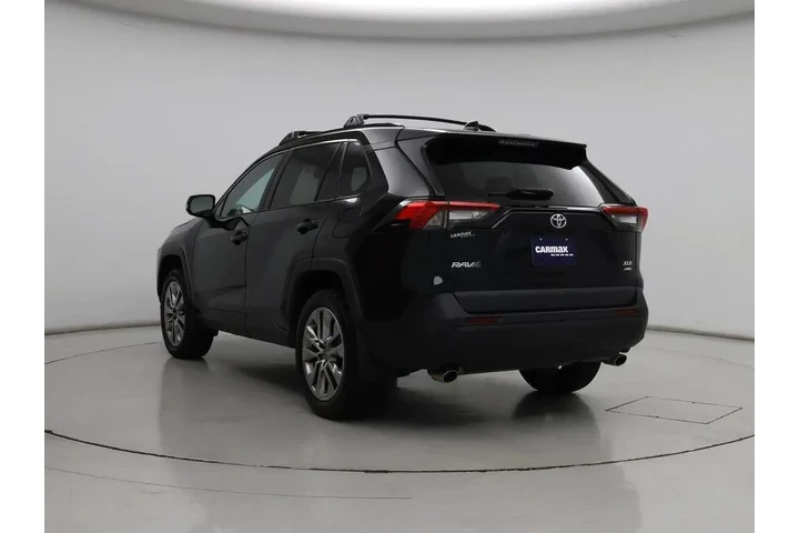 $34998 : Toyota RAV4 2022 AWD XLE Pre image 2