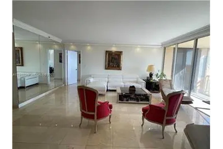 $4200 : Rental property with 2 bedro image 1