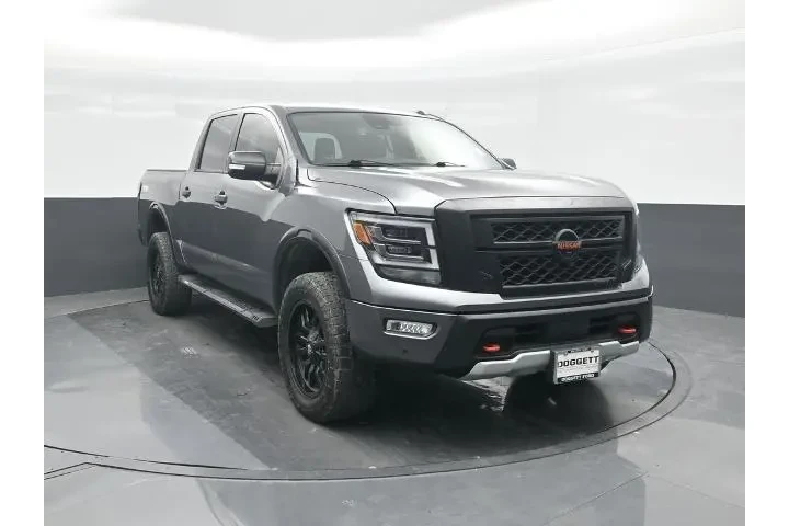 $34519 : Nissan Titan 2021 4x4 SV 4dr image 8