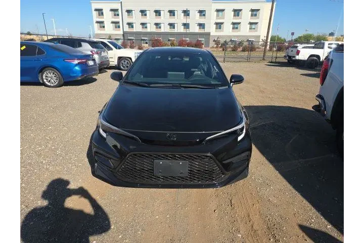 $33900 : Toyota Corolla 2026 XSE 4dr image 2