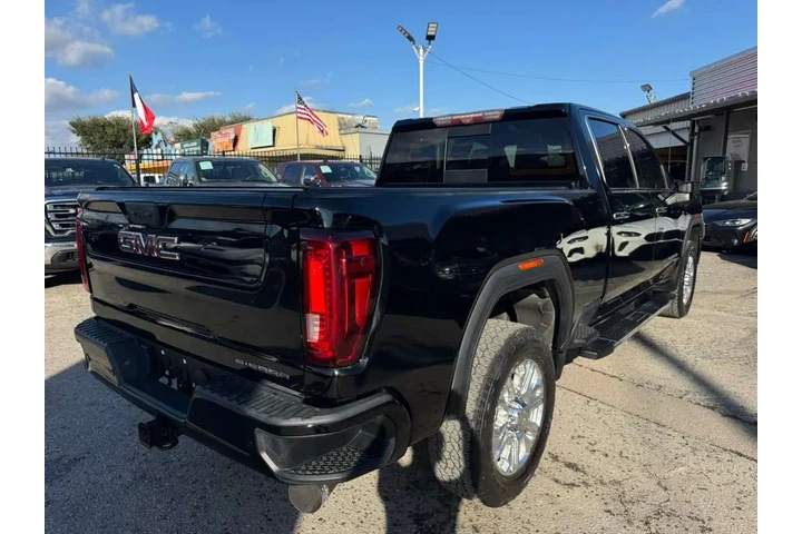 2020 GMC Sierra 2500HD Denali image 6