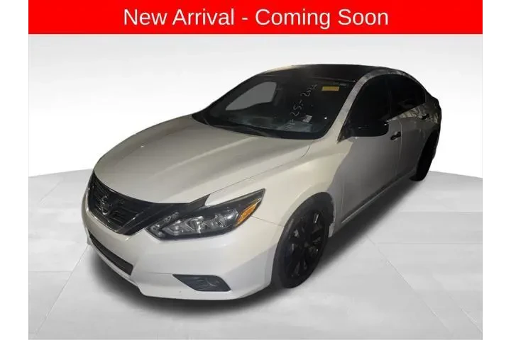 $11772 : Nissan Altima 2017 2.5 SR 4d image 1