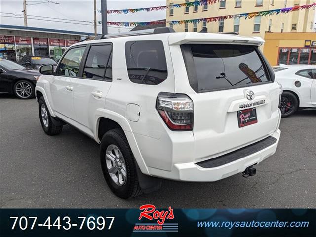 $34995 : 2022 4Runner SR5 4WD SUV image 6