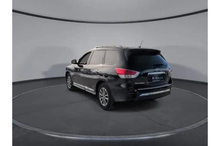 $13885 : Nissan Pathfinder 2016 4x4 S image 7