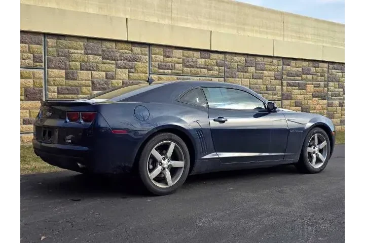 $10701 : Chevrolet Camaro 2012 LT 2dr image 9