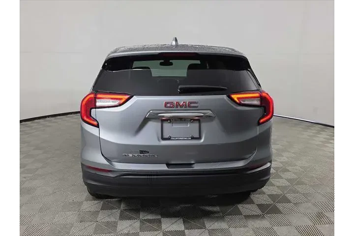 $22545 : GMC Terrain 2024 SLE 4dr SUV image 7