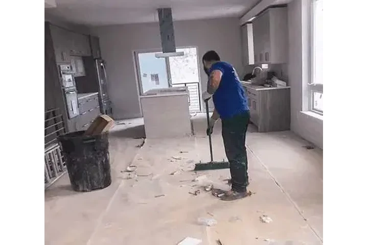 Maid cleaning image 3