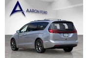 $20534 : Chrysler Pacifica 2021 Touri thumbnail