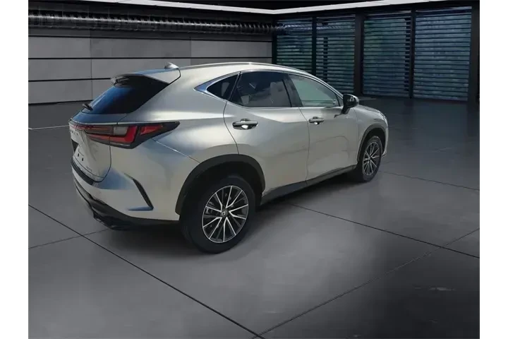 $39988 : Lexus NX 250 2024 Premium 4d image 8
