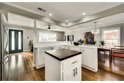 $900 : Great remodel 3 bathroom home thumbnail