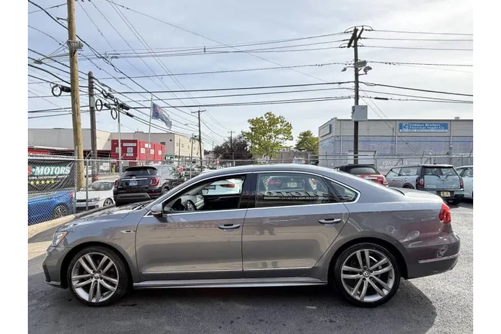 $6399 : 2017 Passat 1.8T R-Line image 7