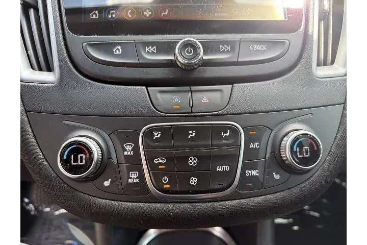 $18295 : Chevrolet Malibu 2024 LT 4dr image 7