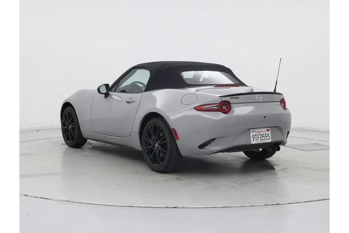 $29998 : Mazda MX-5 Miata 2024 Club 2 image 2