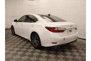 $21116 : Lexus ES 350 2017 4dr Sedan thumbnail