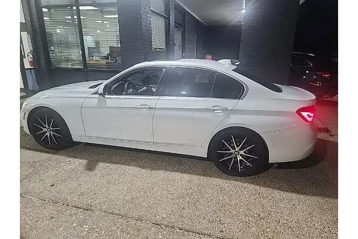 $10258 : BMW 3 Series 2017 330i 4dr S image 3