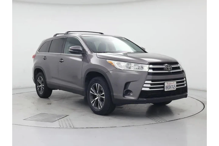 $22998 : Toyota Highlander 2019 LE 4d image 1