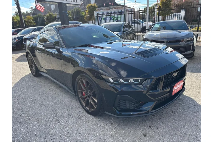 2024 Mustang GT Premium Fastb image 3