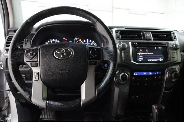 $29998 : Toyota 4Runner 2018 AWD Limi image 8