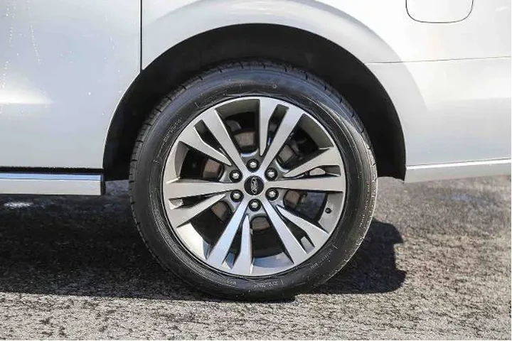 $36995 : Ford Expedition MAX 2020 4x4 image 9