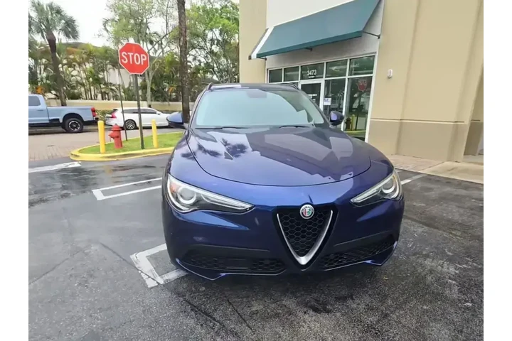 $12290 : Alfa Romeo Stelvio 2018 AWD image 2