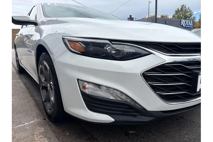 $15995 : 2023 Malibu FWD 1LT image 7