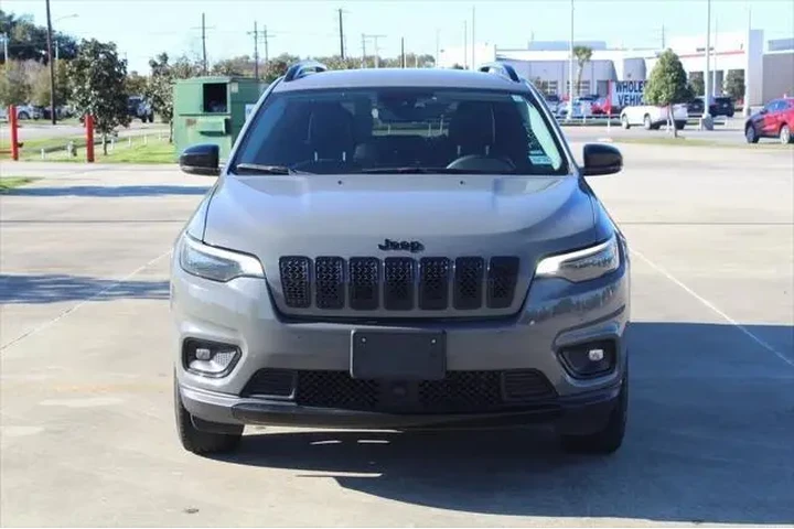 $21795 : Jeep Cherokee 2023 4x4 Altit image 4