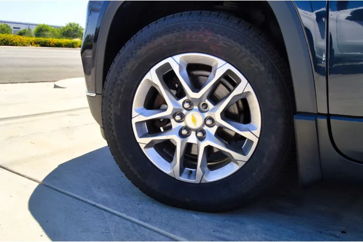 $19995 : Used 2020 Traverse AWD 4dr LT image 9