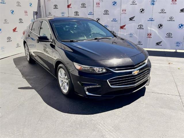 $11995 : Used 2016 Malibu 4dr Sdn LT w image 1