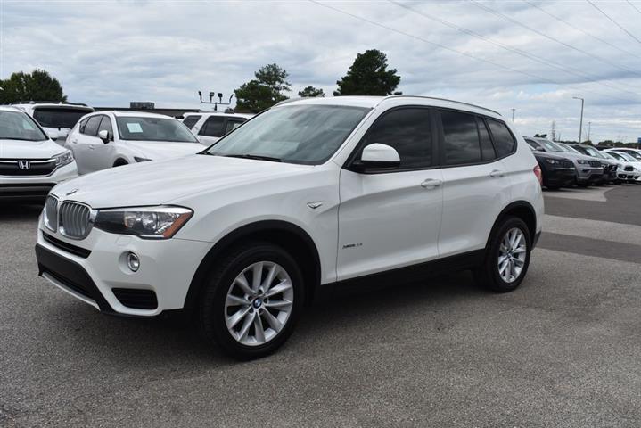 2016 BMW X3 xDrive28i image 1