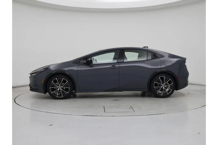 $31998 : Toyota Prius 2023 Limited 4d image 3