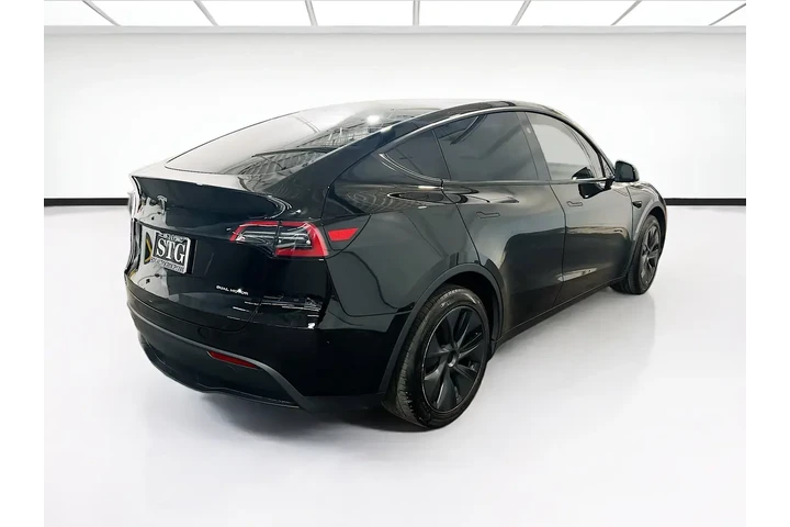 $33288 : Tesla Model Y 2024 AWD Long image 2