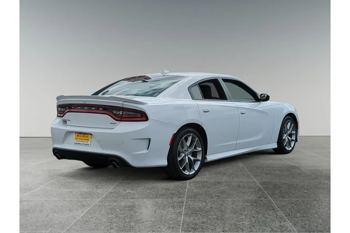Dodge Charger 2023 GT 4dr Se image 5
