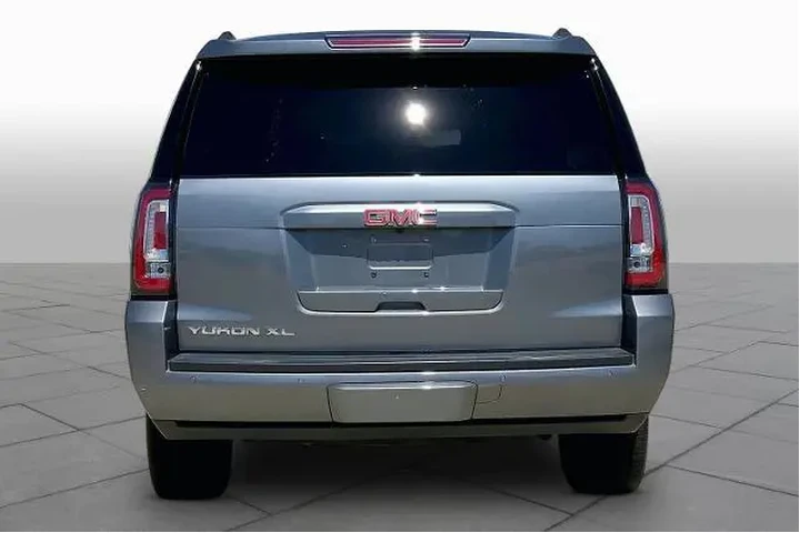 $25245 : GMC Yukon XL 2019 4x2 SLT 4d image 4
