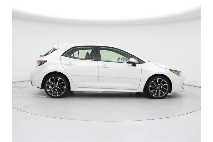 $23998 : Toyota Corolla Hatchback 202 image 7