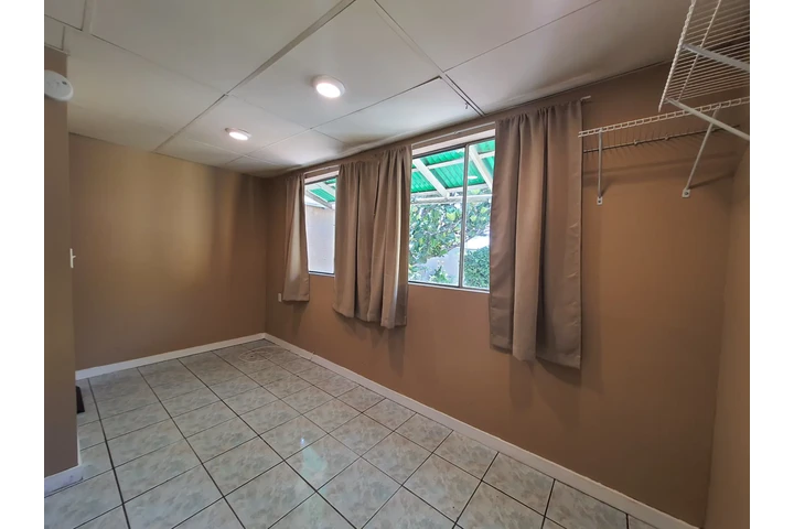 $1750 : Se Renta Estudio Apartamento image 7