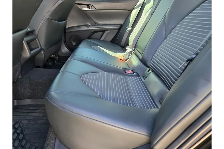 $27991 : Toyota Camry 2022 AWD SE 4dr image 4