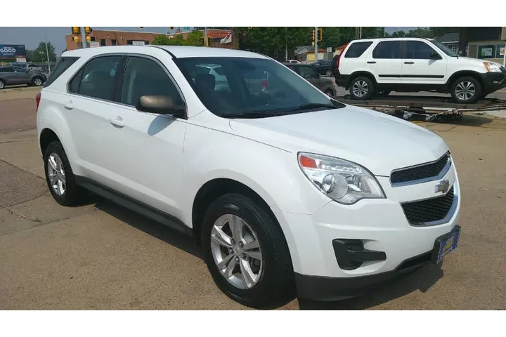 $8599 : 2014 Equinox LS image 5