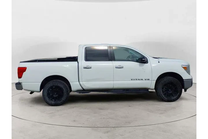 $28888 : Nissan Titan 2019 4x4 S 4dr image 6