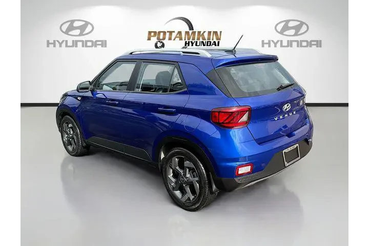 $18000 : Hyundai VENUE 2024 Limited 4 image 7