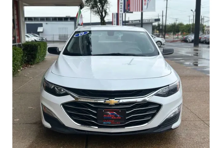 $10999 : 2019 Malibu LS image 5