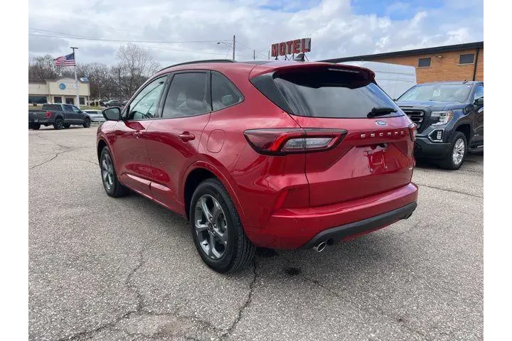 $25325 : Ford Escape 2024 AWD ST-Line image 6