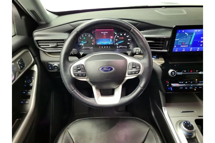 $29998 : Ford Explorer Hybrid 2022 AW image 10