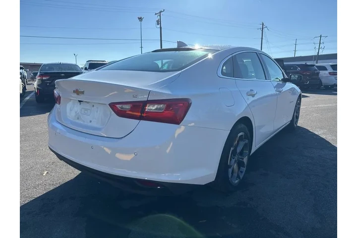 $23777 : Chevrolet Malibu 2024 LT 4dr image 5