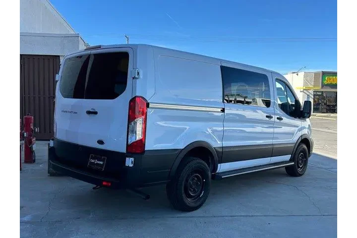 $31974 : Ford Transit 2021 250 3dr SW image 8